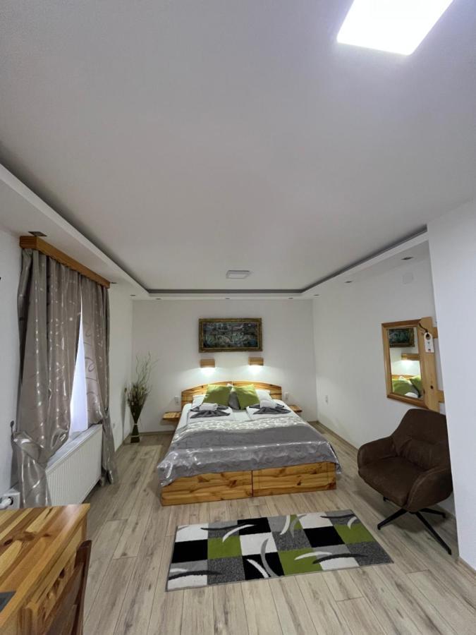 Inn Rustic River Prijeboj