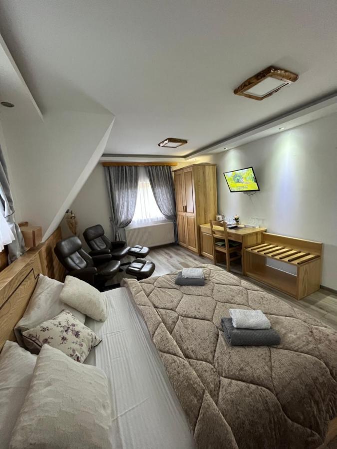 Inn Rustic River 4*