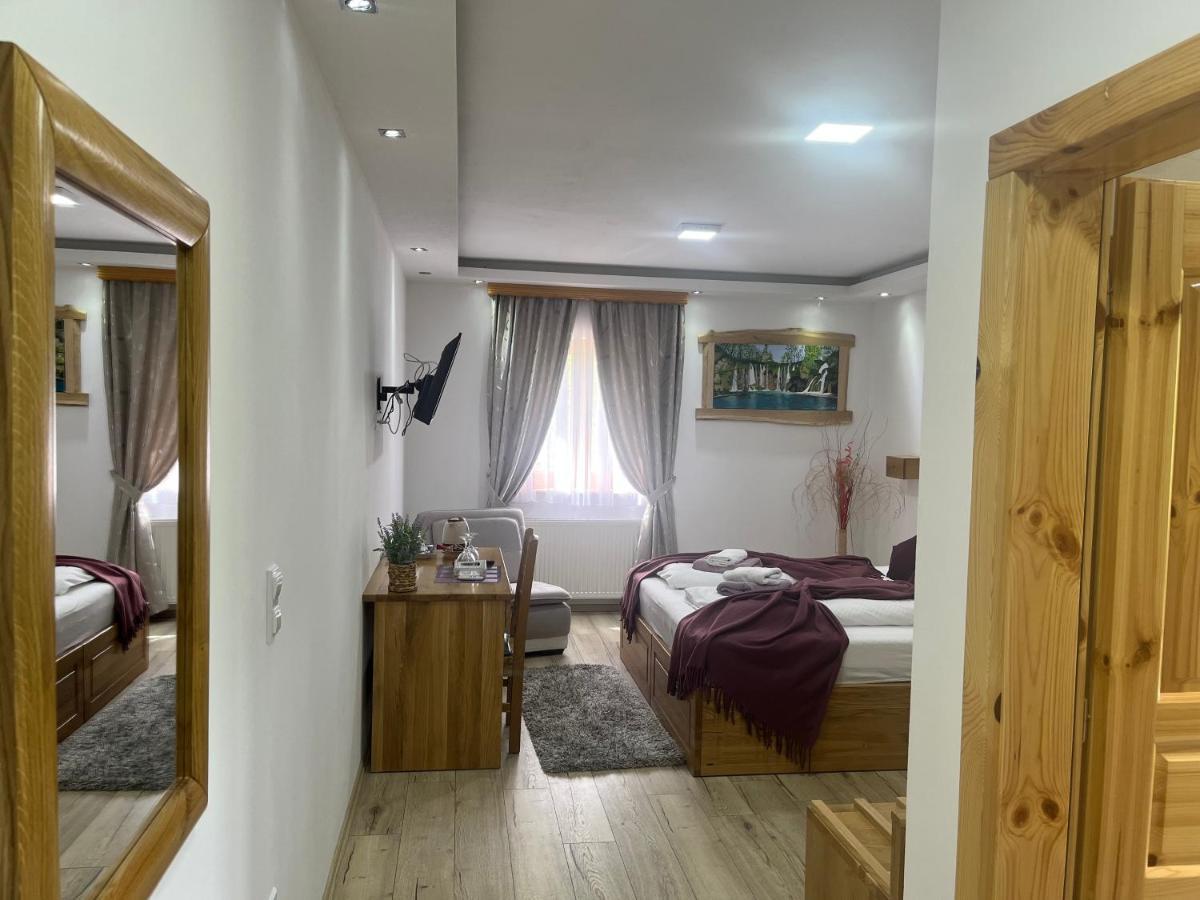Inn Rustic River
